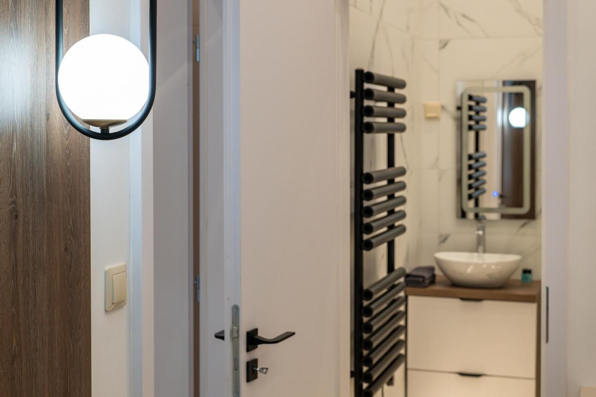 D52 Luxury Suite 布达佩斯 外观 照片